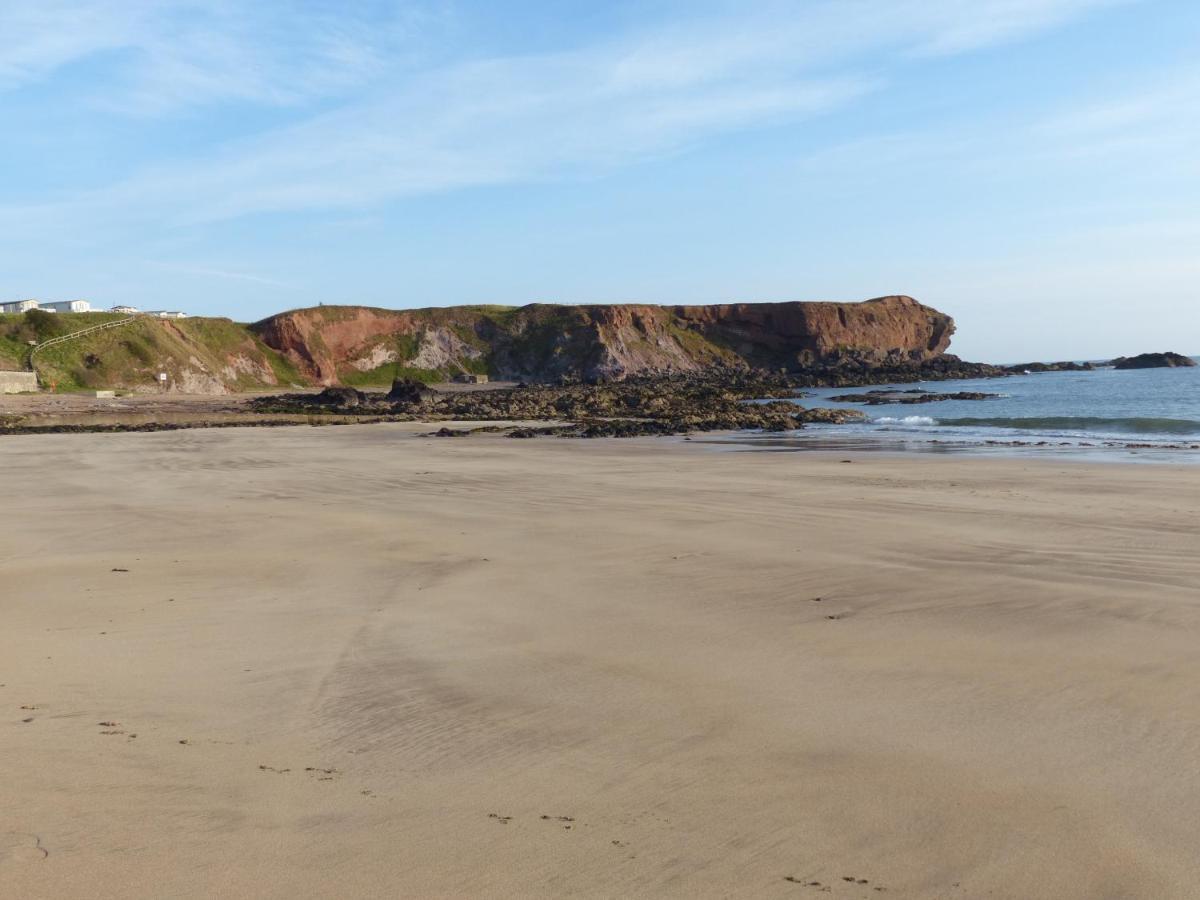 Relax In A 1 Bedroom Apartment Near A Country Pub Eyemouth Zewnętrze zdjęcie
